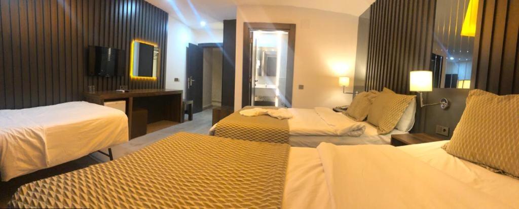 Grand Ezel Hotel Mersin  Exterior foto
